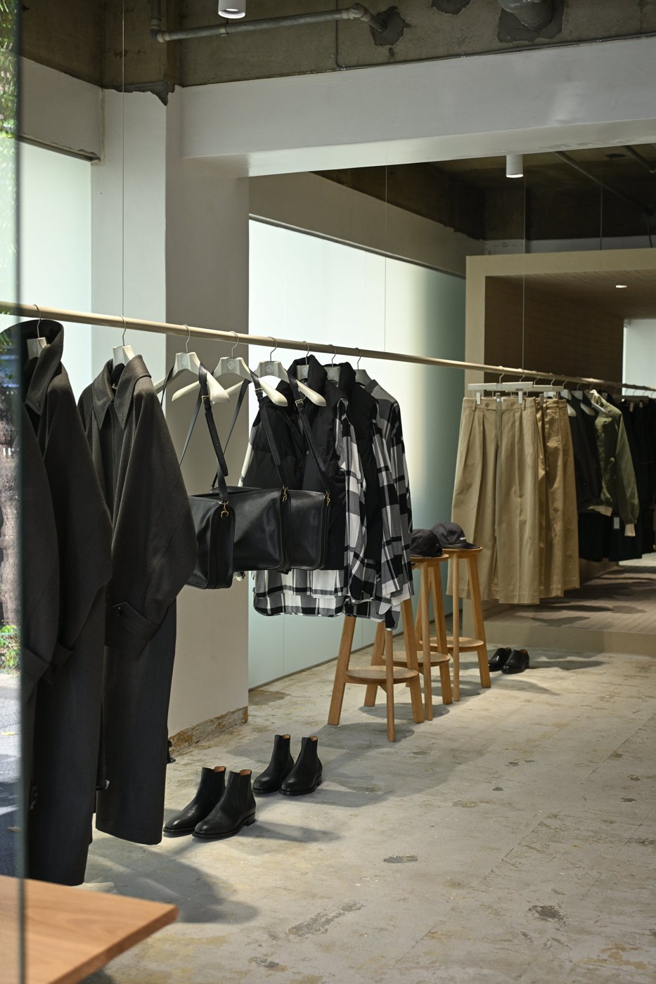 and father 東神田の店舗・売り場
